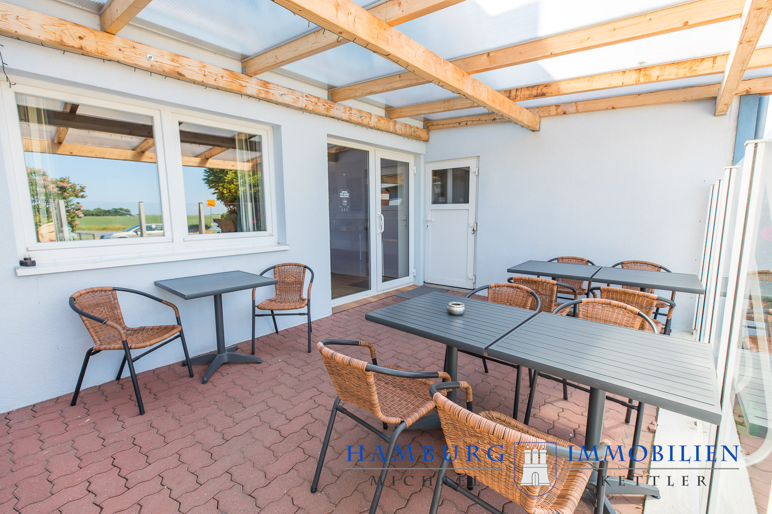Überdachte Terrasse
