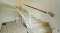 Treppenhaus - Rundum-sorglos-Ferienwohnung – vermieten & selbst nutzen, inkl. Terrasse & Stellplatz