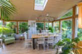 Wintergarten Essbereich - Naturnah Wohnen am Feldrand auf Fehmarn, vielseitiges Haus und großem Gartenparadies