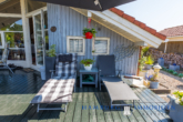 Terrasse hinten - Scandinavischer EBK Bungalow auf ca. 792m² Traum-Grundstück in 23747 Dahme