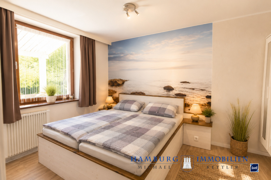 Vorderhaus EG Schlafzimmer