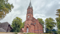 evangelische Erlöserkirche - 2-Zimmer-Eigentumswohnung für Senioren ab 60 – Fürstenhof Seniorenresidenz in 24558 Henstedt-Ulzburg