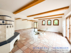 Wohnzimmer - 3-Familienhaus – BJ 1999 – Eignerwohnung, 4 Zimmer, sofort beziehbar – 30-er Zone in 25436 Tornesch
