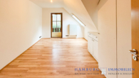 Zimmer 1 Obergeschoss - 3-Familienhaus – BJ 1999 – Eignerwohnung, 4 Zimmer, sofort beziehbar – 30-er Zone in 25436 Tornesch